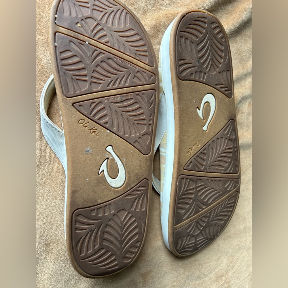Olukai flip flops - Picture 7 of 7